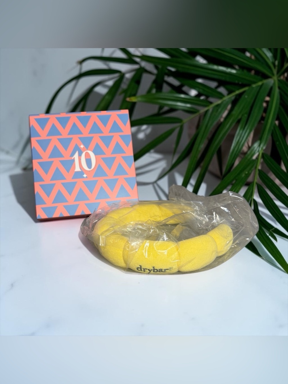 💛drybar💛Limited Edition Lemon
Sorbet Bubble SRWM Headband/NIB